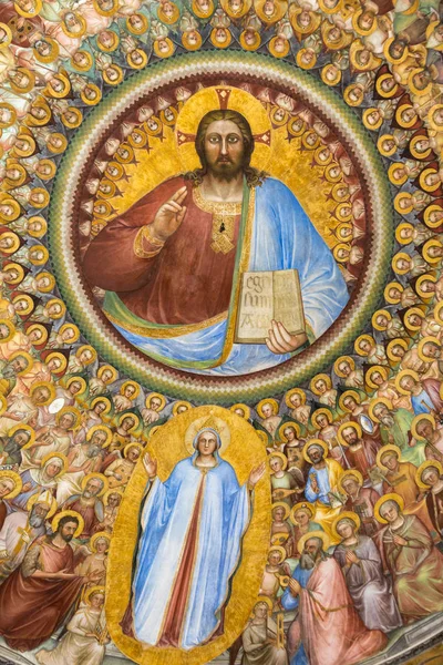 Фрески в баптистерій Дуомо або собор Санта-Марія Assunta, де Menabuoi Giusto — стокове фото
