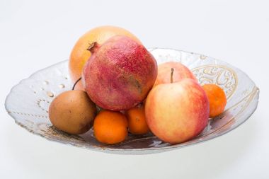 Mix taze meyve plaka üzerinde