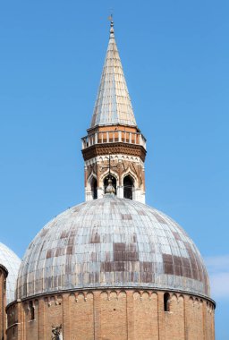  Aziz Antuan Bazilikası