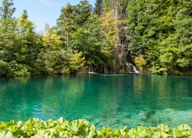 Nefes kesen manzarası Plitvice Gölleri Milli Parkı 