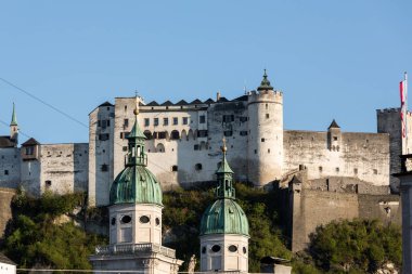 Eski şehir ve kale Hohensalzburg, Salzburg güzel Ortaçağ Kalesi