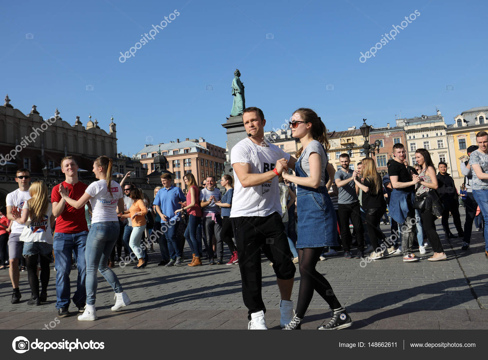 Flashmob rueda de casino country musics mp3