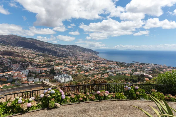 Panoramiczny widok na Funchal. — Zdjęcie stockowe