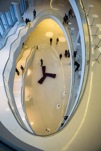 Fuaye merdiven ile. Buz Krakow Kongre Merkezi, Krakw, Polonya — Stok fotoğraf