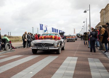 geleneksel çiçek Bloemencorso Noordwijk Hollanda'da Haarlem için geçit töreni