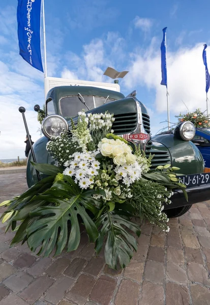 전통적인 꽃 네덜란드에서 하를 렘에 노드 위 크에서 퍼레이드 Bloemencorso — 스톡 사진