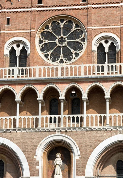 Basilica di Sant'Antonio da Padova, in Padua — Stock Photo, Image