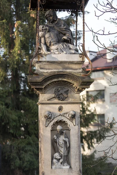 Old Wayside shrine by an unknown artist in Swoszowice near Cracow. Poland — Stock Photo, Image