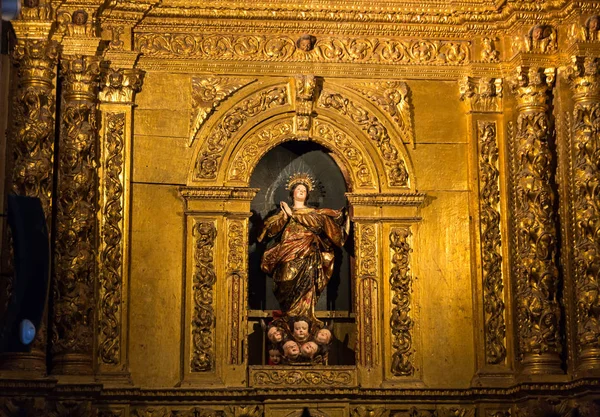 Interiorul bisericii Sao Pedro din Funchal pe Madeira . — Fotografie, imagine de stoc