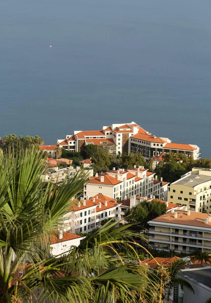 Zone des hôtels Lido à Funchal, Madère île , — Photo