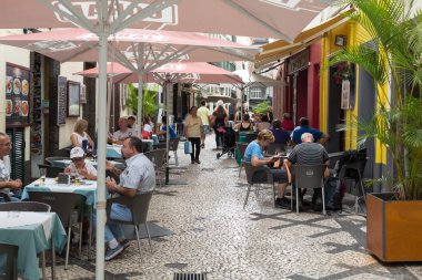 Bölge Velha - en iyi restoranlar ve kafeler Funchal ünlü en eski bölgesi. Madeira,