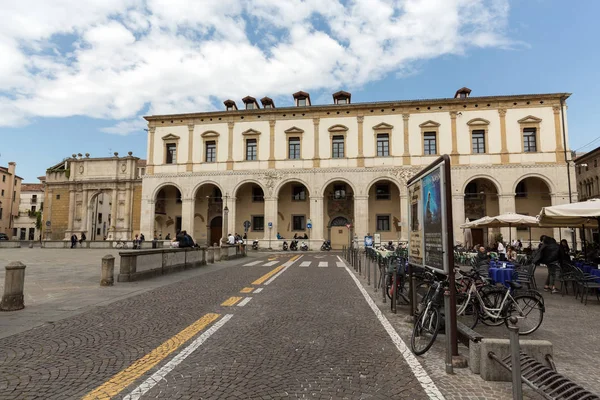 Piazza Duomo a Padova, Veneto. Italia — Foto Stock