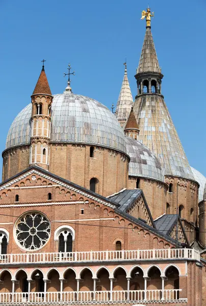 Basilica di Sant 'Antonio da Padova, em Pádua, Itália . — Fotografia de Stock