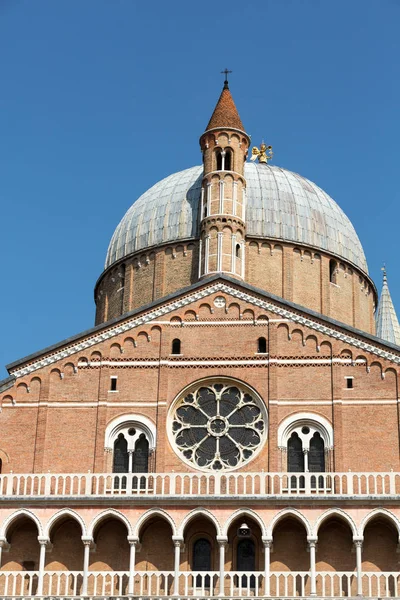 Basilica di sant 'antonio da padova, in padua, italien. — Stockfoto