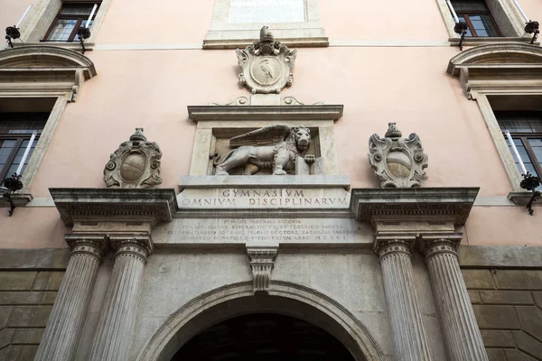 Palazzo Bo, edificio histórico sede de la Universidad de Padova desde 1539, en Padua —  Fotos de Stock