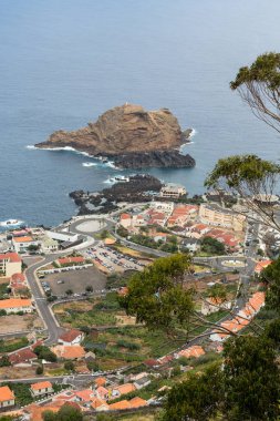 Porto Moniz, Madeira Adası, Portekiz panoramik görünüm.