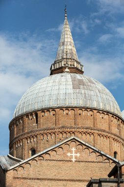  Aziz Antuan Bazilikası. İtalya.