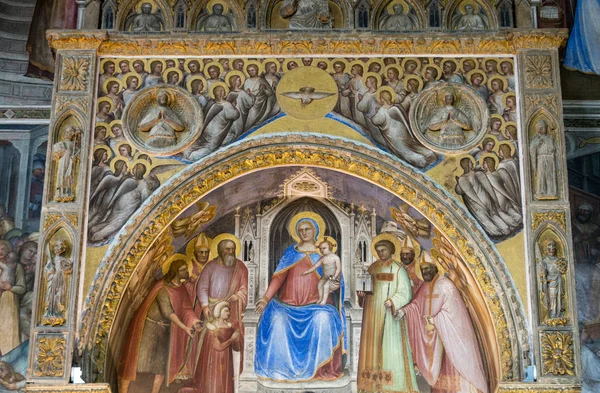 Los frescos en Baptisterio del Duomo o La Catedral de Santa Maria Assunta de Giusto de Menabuoi (1375-1376). Padua. Italia . — Foto de Stock