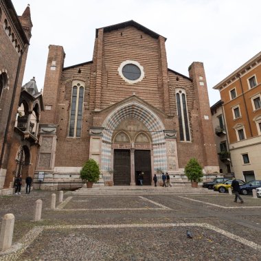 Cephe Sant'Anastasia Kilisesi Verona, İtalya.