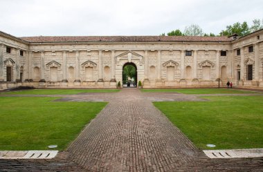 Palazzo Te Mantua önemli bir turistik olduğunu. Saray Federico II Gonzaga, Marquess Mantua için mannerist mimari tarzında inşa edilmiştir. İtalya