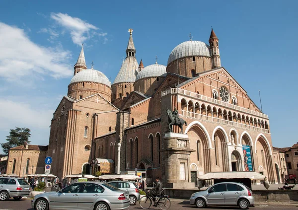 Basílica de Sant 'Antonio da Padova, en Padua, Italia . —  Fotos de Stock