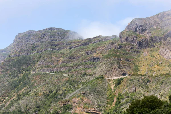 Veja o passe Boca da Encumeada na Madeira. Portugal . — Fotografia de Stock