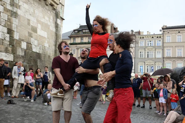 30th Street - Festival Internacional de Teatro Callejero de Cracovia, Polonia . — Foto de Stock