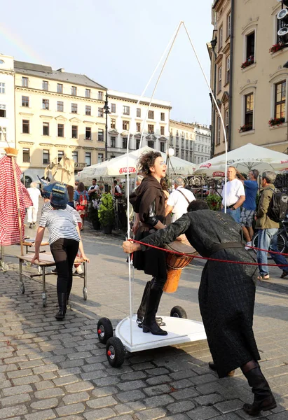 30th Street - International Festival of Street Theaters in Cracow, Poland. — Stock Photo, Image