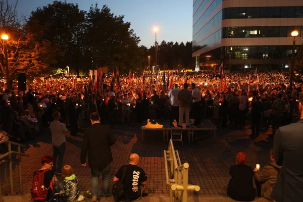 Hükümet muhalifleri binlerce Krakow'da yeni yargı reformlar ve Yargıtay değiştirmek için gelecek planları karşı protesto etti. Cracow. Polonya.