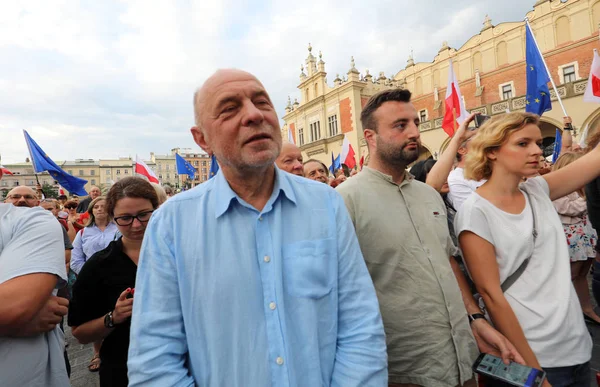 Another day in Cracow  thousands of people protest against violation the constitutional law in Poland. — Stock Photo, Image