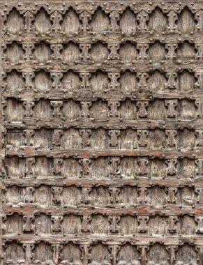 Ahşap kapı Sant'Anastasia Kilisesi Verona, İtalya.