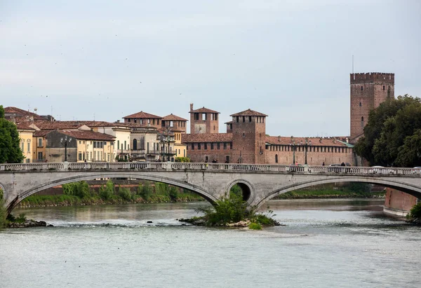 Tarihi şehir merkezi Verona. İtalya — Stok fotoğraf