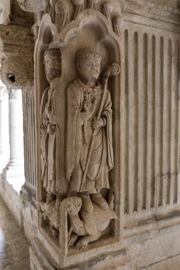  Arles, Fransa yakınlarındaki Montmajour 'da Aziz Peter Manastırı.