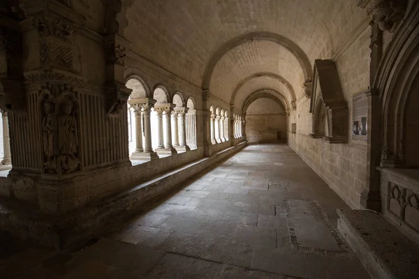 Abadía de San Pedro en Montmajour cerca de Arles, Francia . —  Fotos de Stock