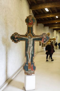 Castelvecchio'yu müzesinde haç. Verona, İtalya