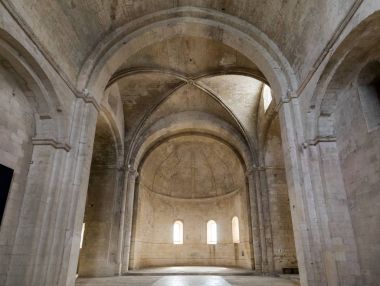 Fransa, Arles yakınlarındaki Montmajour Manastırı.