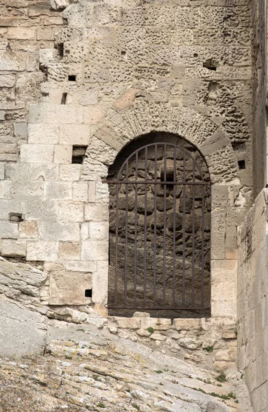 Montmajour Abbey nära Arles, Frankrike. — Stockfoto