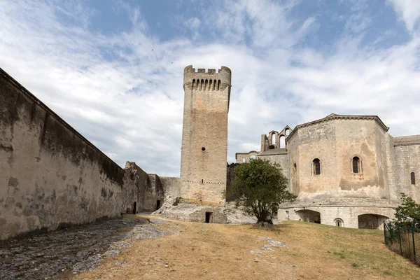 Abadia de Montmajour perto de Arles, França . — Fotografia de Stock