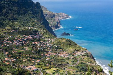 Madeira, Portekiz Kuzey kıyısında üzerinde bakış açısı
