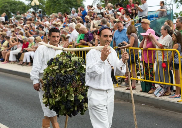 Festival vína Madeira ve Funchalu. Madeira, Portugalsko. — Stock fotografie