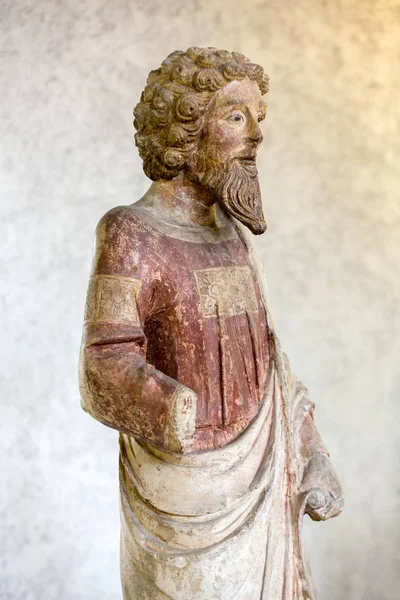 Estátua do homem no Museu Castelvecchio. Verona, Itália — Fotografia de Stock