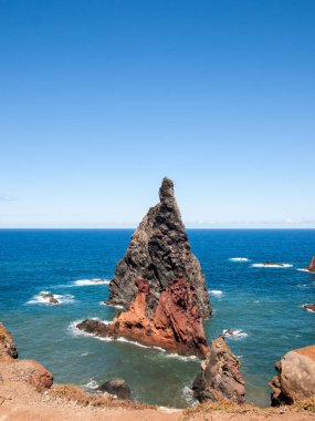 Portekiz 'in Madeira şehrinin doğusundaki Ponta de Sao Lourenco' da güzel bir manzara.