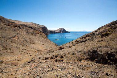 Portekiz 'in Madeira şehrinin doğusundaki Ponta de Sao Lourenco' da güzel bir manzara.