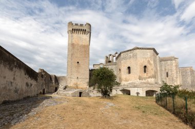  Arles, Fransa yakınlarındaki Montmajour 'da Aziz Peter Manastırı
