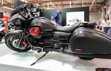 Moto Guzzi Mgx 21 motosiklet Moto Show Krakow gösterilen. Polonya. Katılımcı otomotiv sektörünün en ilginç yönleri mevcut