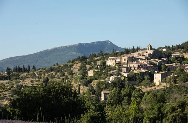 Il villaggio di Aurel in Vaucluse, Provenza, Francia — Foto Stock