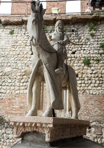Castelvecchio museet i Verona, Italien — Stockfoto