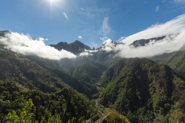 Pico yapmak Arieiro görülen Balcoes bakış açısı, Ribeiro Firo, Madeira, Portekiz