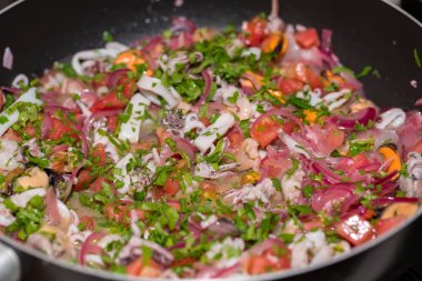 Sağlıklı beslenme, deniz ürünleri ve sebze