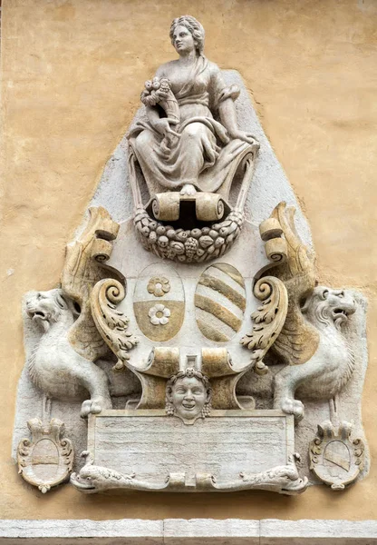 Palazzo della ragione Fassade des ehemaligen Rathauses, Verona, Italien, Venetien. — Stockfoto